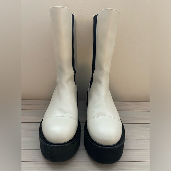 Stuart Weitzman Presley Ultralift Round Toe Platform Lug Oat White Boot 4.5 35 5 - Picture 5 of 8